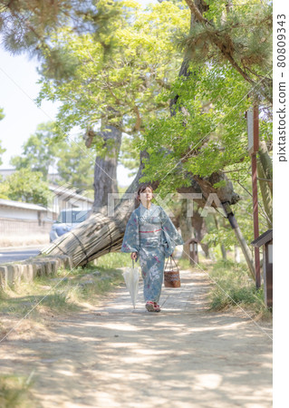 Yukata beauty 80809343