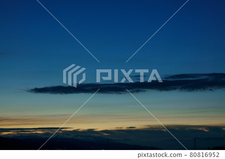 Summer sky before dawn 80816952