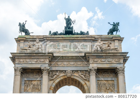 View for top of Arco della Pace in Milan, Italy. 80817720