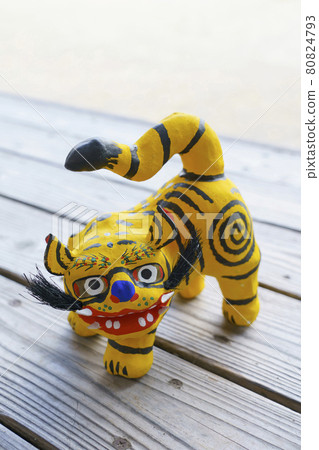 [2022 New Year's card material] Papier-mache tiger 80824793