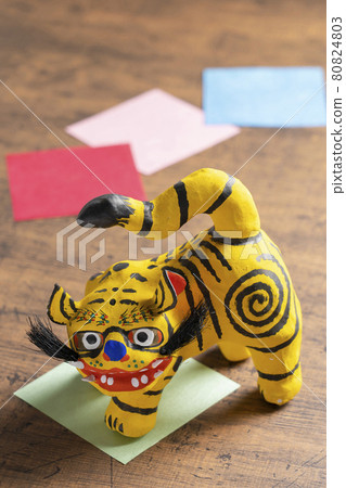 [2022 New Year's card material] Papier-mache tiger 80824803