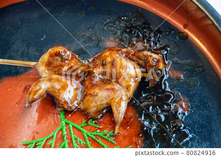 Roasted quail, a specialty of Kyoto Roasted quail, a specialty of Kyoto 80824916