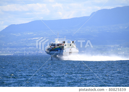 Jetfoil Oki Kisen (Rainbow Jet) running against the backdrop of Oyama under the blue sky in midsummer Jetfoil Oki Kisen (Rainbow Jet) running against the backdrop of Oyama under the blue sky in midsummer 80825839