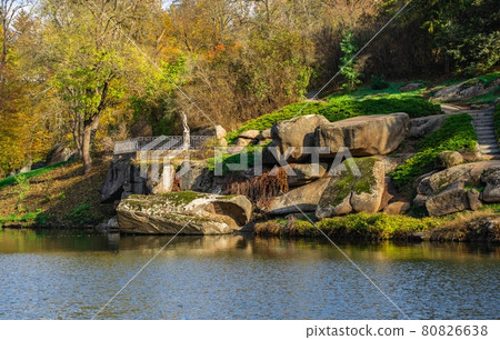 Sofiyivsky arboretum on a sunny autumn day. Uman, Ukraine 80826638