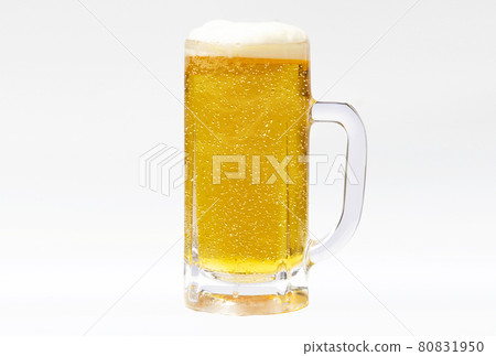 與水滴杯啤酒的形象 80831950