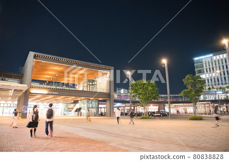 [Hyogo Prefecture] May, cityscape in front of Himeji Station 80838828