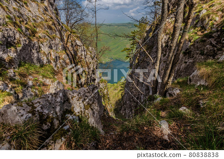 Drina Canyon Steep Cliffs and Lake Perucac Drina Canyon Steep Cliffs and Lake Perucac 80838838