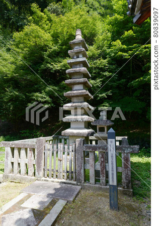 京都府乙國郡寶尺寺五層寶塔大山崎町 京都府乙國郡寶尺寺五層寶塔大山崎町 80839097