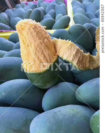 Freshly picked mango 80842887