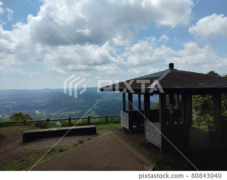 Scenery seen from the top of the mountain 80843040