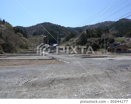 2012 年東日本大地震一年後的石卷市小月町 Wakehama 80844277
