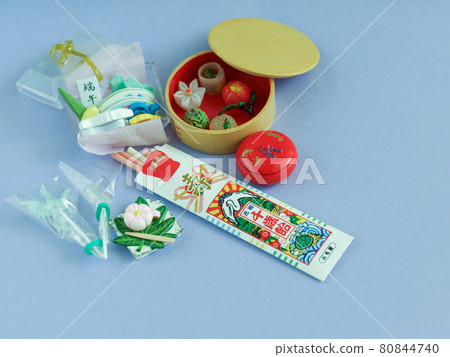 七五三等慶祝套裝的縮影 七五三等慶祝套裝的縮影 80844740