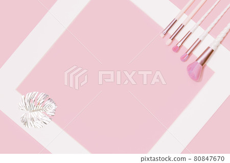 Beauty unicorn makeup brushes monochrome pink and silver border Beauty unicorn makeup brushes monochrome pink and silver border 80847670