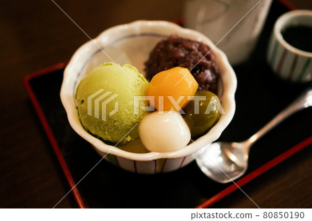 Shiratama Anmitsu with matcha ice cream and red bean paste 80850190