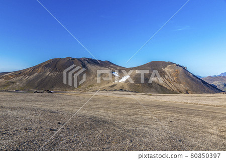 View on Snaefellsjokul volcano during daytime View on Snaefellsjokul volcano during daytime 80850397