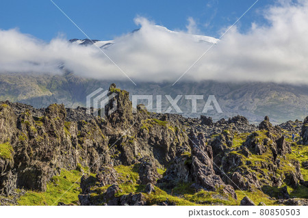 View on Snaefellsjokul volcano summit in summer during daytime View on Snaefellsjokul volcano summit in summer during daytime 80850503