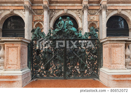 VENICE, ITALY - OCTOBER 06, 2017: Entrance Gate to Campanile San Marco 80852072