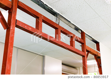 Seat shutter installation work Steel frame base 80853917