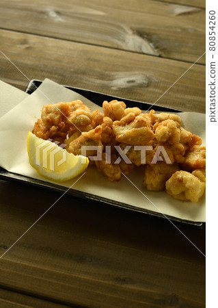 Deep-fried potatoes 80854260