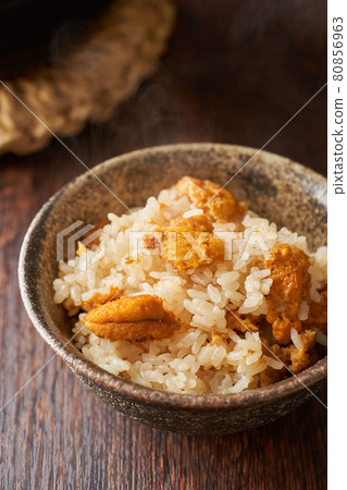 Sea urchin rice served in a bowl Sea urchin rice served in a bowl 80856963