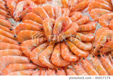 Fresh delicious prawns or steamed shrimp ready to eat seafood Thai food Fresh delicious prawns or steamed shrimp ready to eat seafood Thai food 80857174