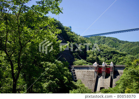Ryujin Dam and Ryujin Big Suspension Bridge 80858070