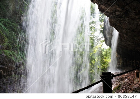 Nagano Prefecture Kaminari Falls Promenade 80858147