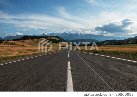 Chuysky trakt road in the Altai mountains. Chuysky trakt road in the Altai mountains. 80860092