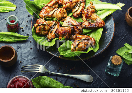 Grilled chicken wings Grilled chicken wings 80861133