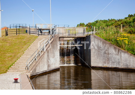 Lock on Union Canal Falkirk Scotland UK Lock on Union Canal Falkirk Scotland UK 80862286