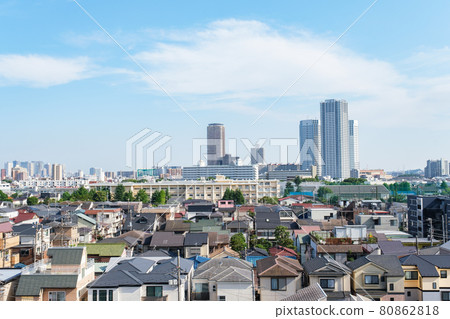 城市景觀 建築物和住宅區 從川崎市上平間望向鹿島田 城市景觀 建築物和住宅區 從川崎市上平間望向鹿島田 80862818