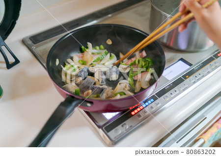 Fried vegetables Fried vegetables 80863202