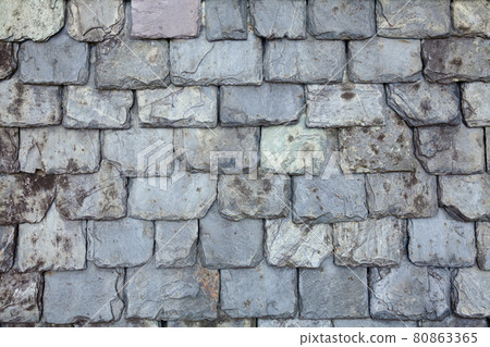 Aged slate tile roof background Aged slate tile roof background 80863365