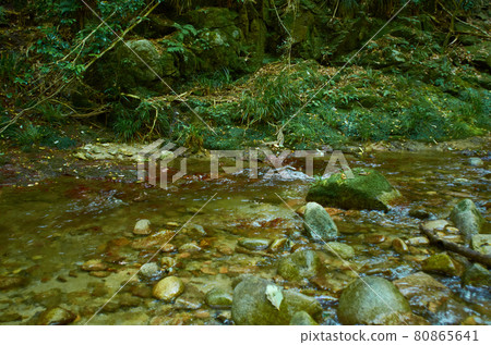 Hanaine Canyon Hanaine Canyon 80865641