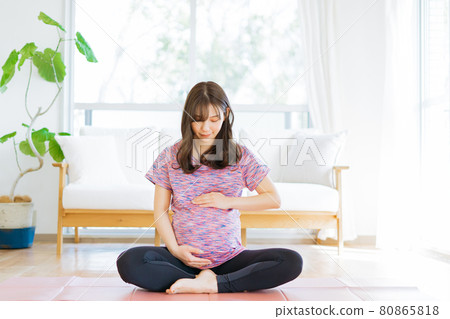 孕婦瑜伽 80865818
