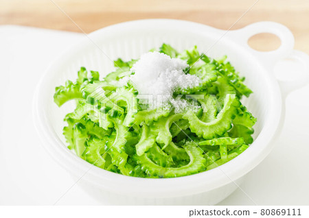 Bitter melon bitter taste removal Bitter melon bitter taste removal 80869111