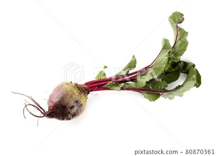 Beet and leaves 80870361