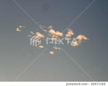 日出的雲彩 日出的雲彩 80871569