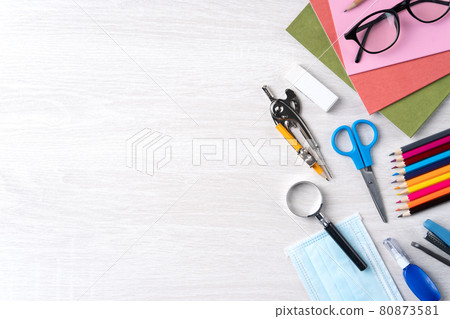 開學 文具 口罩 防疫 stationery back to school 入学式 始業 学習 80873581