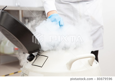 Liquid nitrogen cryogenic tank at life sciences laboratory Liquid nitrogen cryogenic tank at life sciences laboratory 80879596
