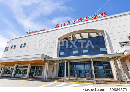 富山縣富山市,天氣晴朗的富山機場(富山Kitokito機場) 富山縣富山市,天氣晴朗的富山機場(富山Kitokito機場) 80884873