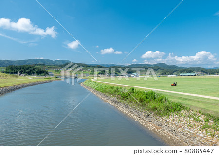 Rikuzentakata scenery in summer: Sea and seawall Rikuzentakata scenery in summer: Sea and seawall 80885447