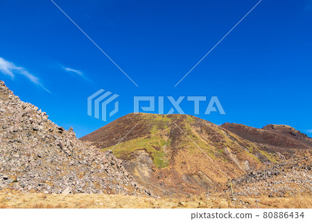 Mt. Kuju and Mt. Mimata in autumn Mt. Kuju and Mt. Mimata in autumn 80886434