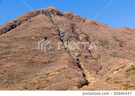 Mt. Kuju and Mt. Mimata in autumn 80886447
