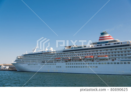 [Asuka II Yokohama Port Osanbashi International Passenger Ship Terminal] 80890625