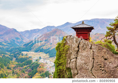Yamagata's famous temple, Risshakuji Temple (Yamadera) in autumn colors Yamagata's famous temple, Risshakuji Temple (Yamadera) in autumn colors 80890908