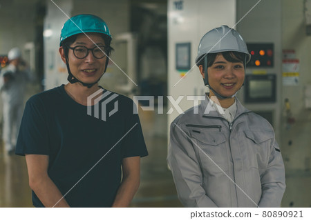 factories, factory, blue collar worker 80890921