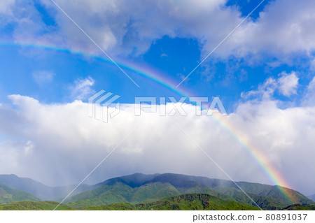 南阿爾卑斯櫛形山上的彩虹 南阿爾卑斯櫛形山上的彩虹 80891037