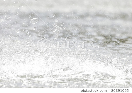 Splashes that look like ice 2 Splashes that look like ice 2 80891065