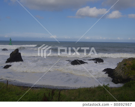 Gyeongju-si. Namyang-myeon. Columnar joints. Beach. Waves. Sunrise 80892987